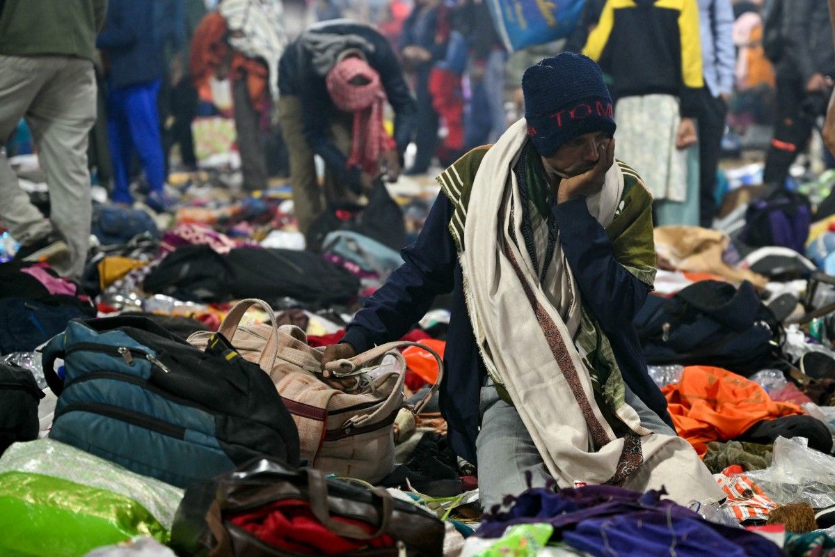 Visuals of the India stampede amid the ongoing Maha Kumbh Mela festival in Prayagraj on 29 January 2025. Image: ARUN SANKAR/AFP